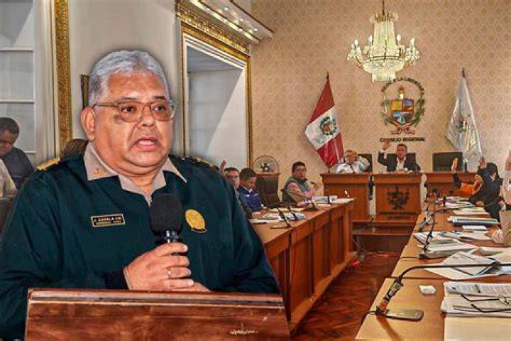 África Zavala deja boquiabiertos a sus fans al presumir cuerpazo en