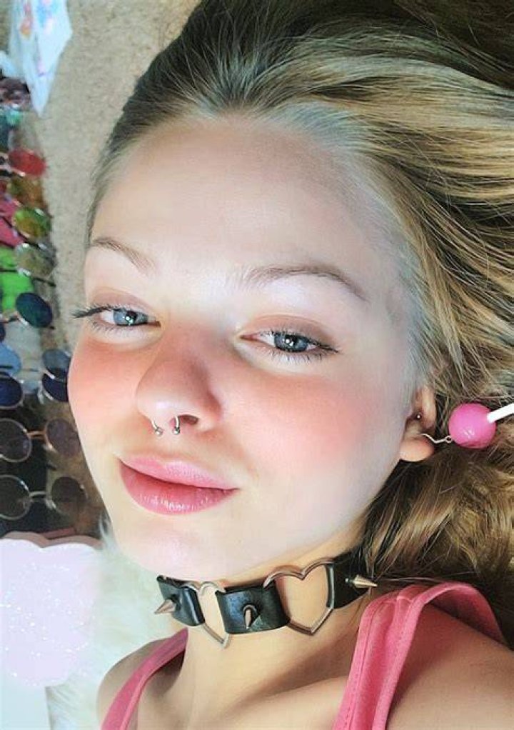 Claire Bear 🧸 (ClaireBearRawrX) / Twitter