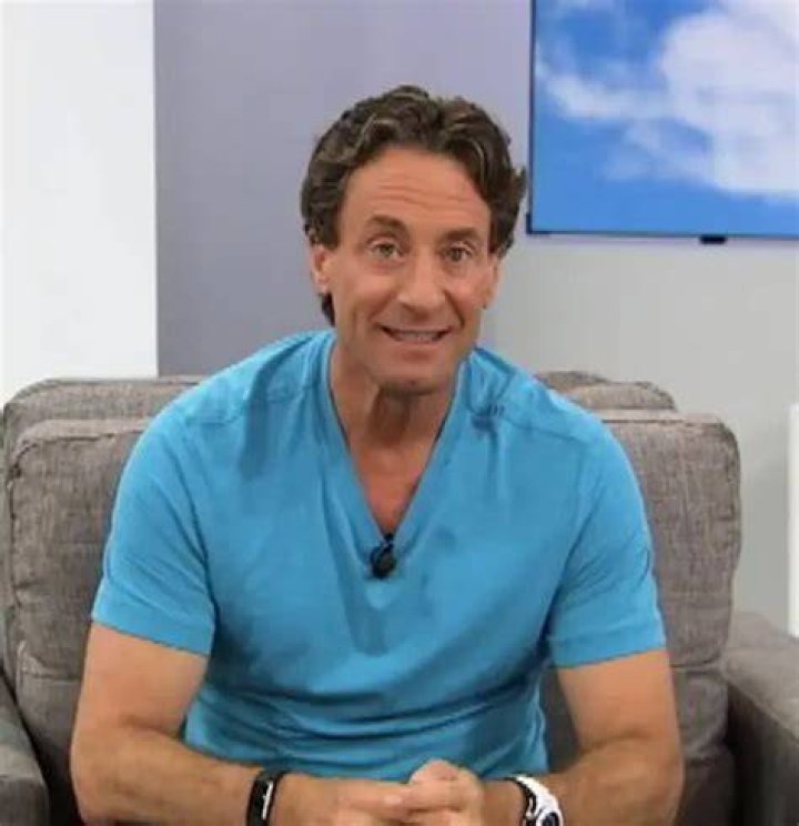 HSN Wiki, Age, And Married for Andrew Lessman