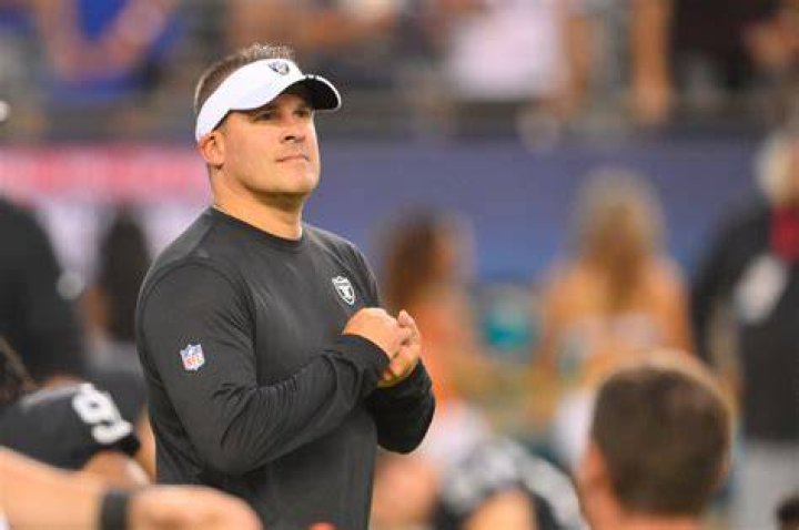 Josh McDaniels explains why studying Tom Brady film doesn&rsquo;t give you