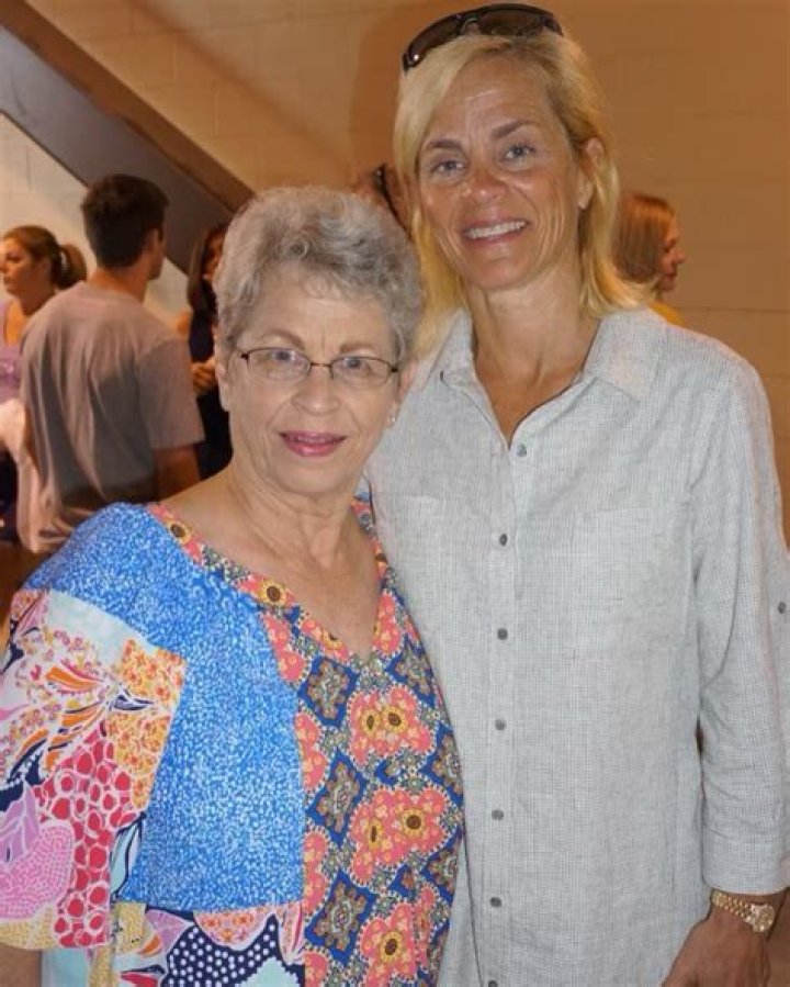 Kim Mulkey Parents Mother Les And Father Dru Mulkey Sister