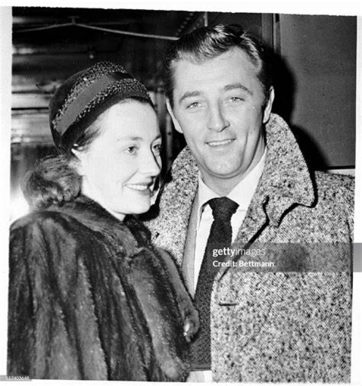 Robert Mitchum and wife Dorothy attend the Friars dinner in Los